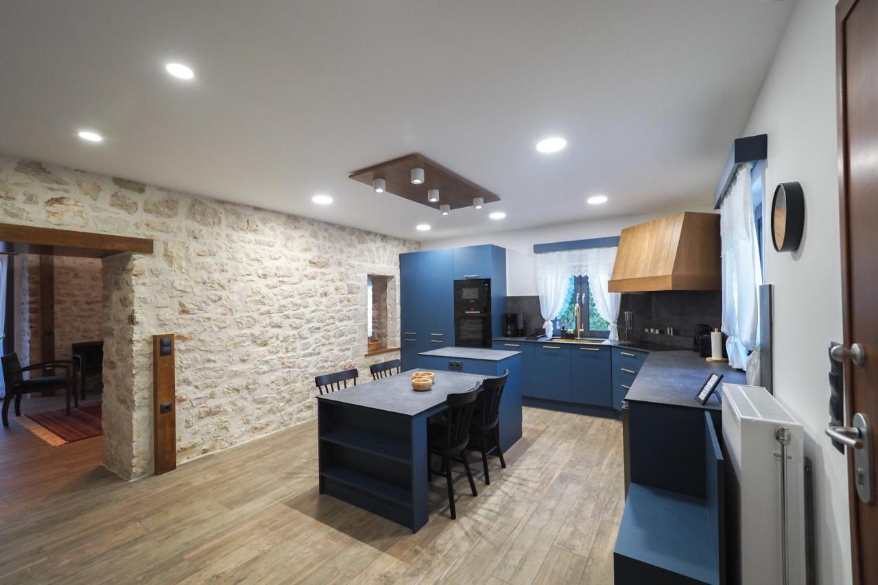 Εξοχικό σπίτι Stonehouse Grace *