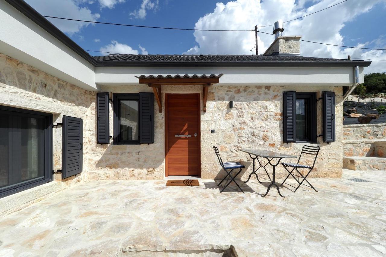 Stonehouse Grace * Ιωάννινα
